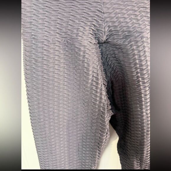 Booty by Brabants Textured Gray Activewear leggings OS - Picture 3 of 6